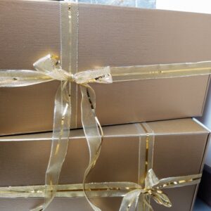 Alternative view of Faltkarton in Gold zum Verpacken von Geschenken